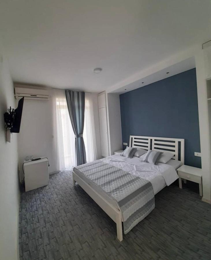 Juzno More Bed & Breakfast Sutomore Exterior foto
